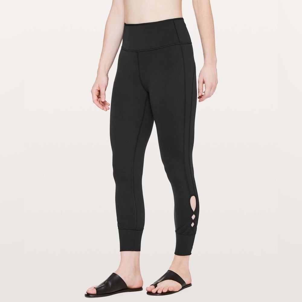 Lululemon Melodic Movement 7/8 Tight 25" inseam Black Size 2 - Picture 1 of 7